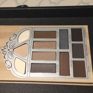 Pretty Vulgar Nightingale Palette